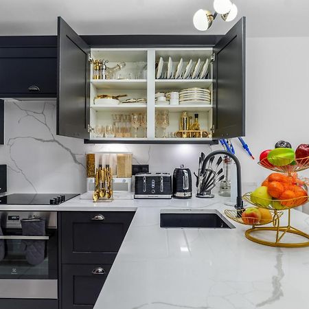 Luxurious 4 Bedroom House 利物浦 外观 照片