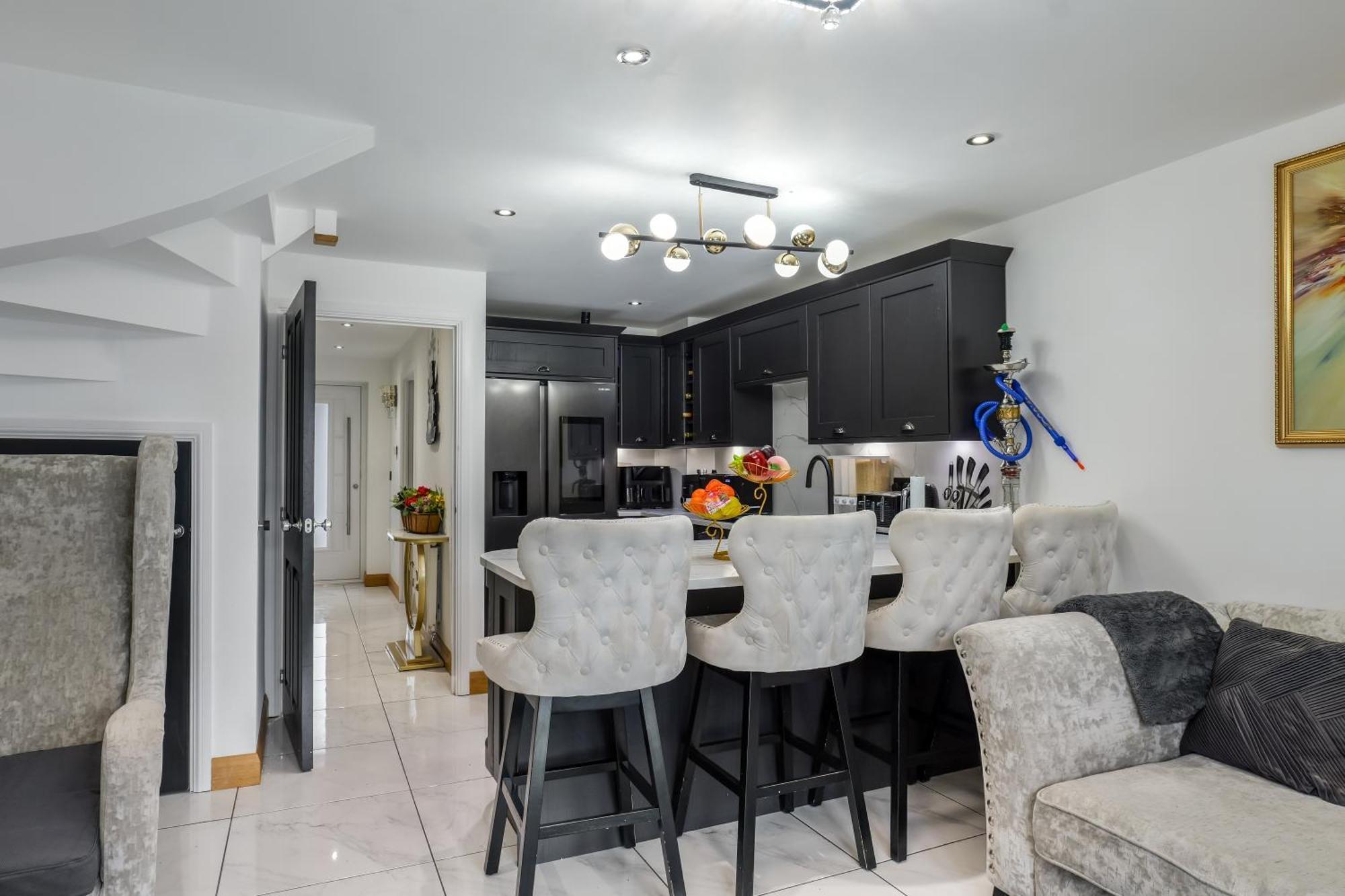 Luxurious 4 Bedroom House 利物浦 外观 照片