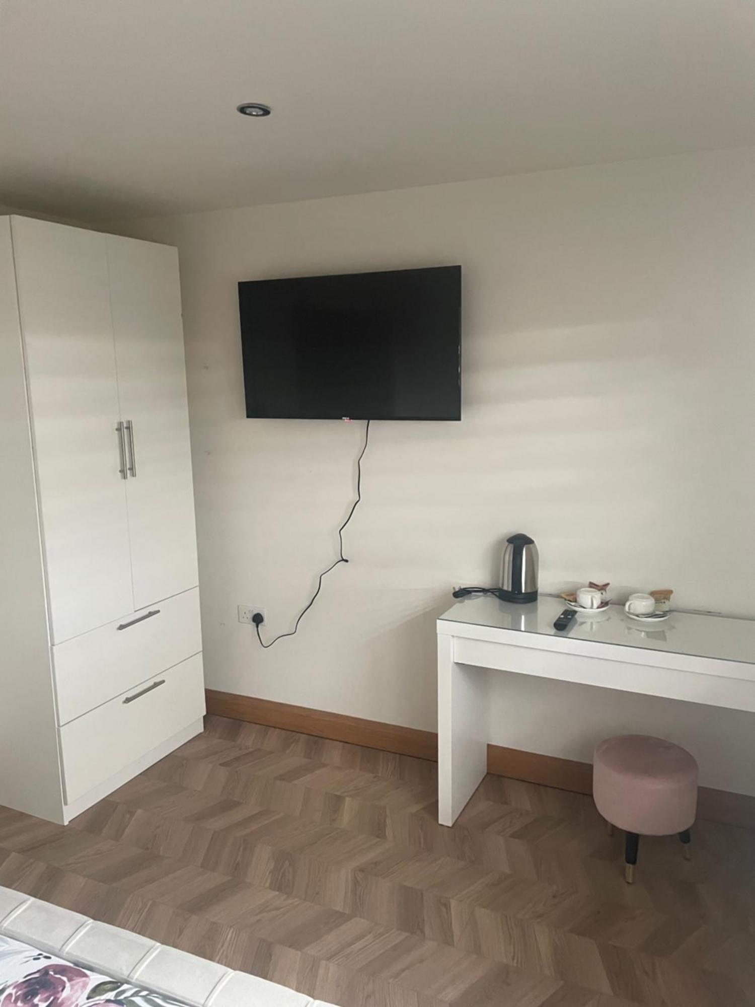 Luxurious 4 Bedroom House 利物浦 外观 照片
